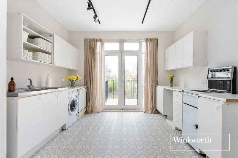 Grove Avenue, Finchley, London, N3