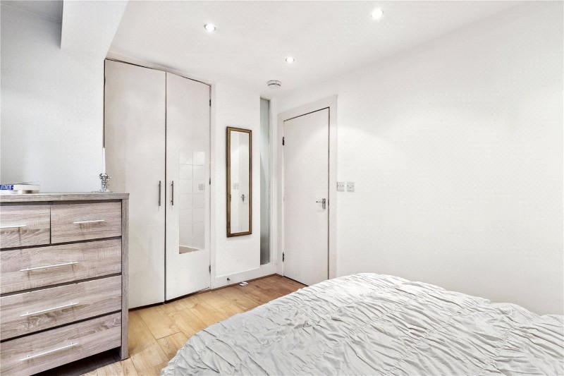 Narford Road, London, E5