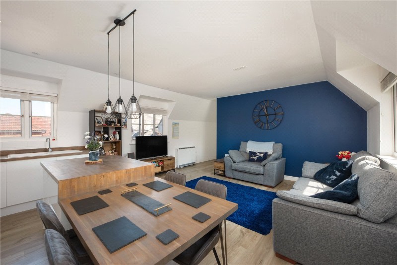 Gravelly Field, Ashford, Kent, TN23