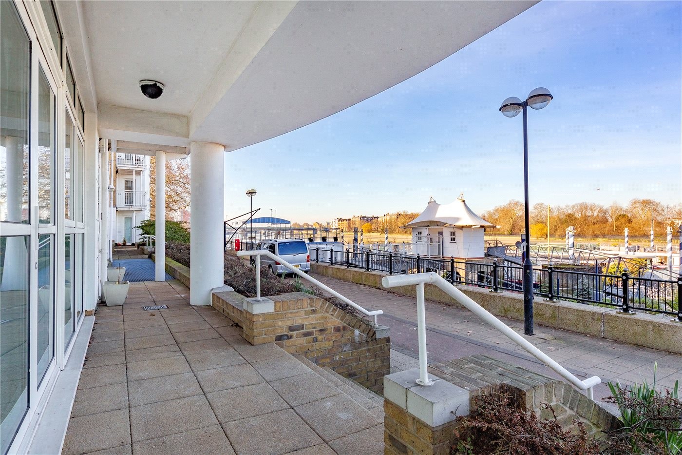 1 bedroom property for sale in Prospect Quay, 98 Point Pleasant, London