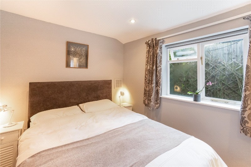 Gibbon Road, Nunhead, London, SE15