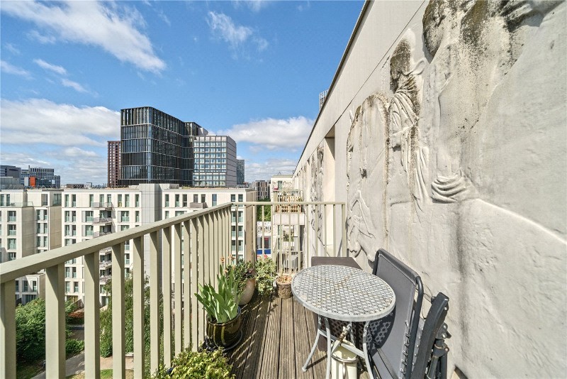 Ribbons Walk, London, E20