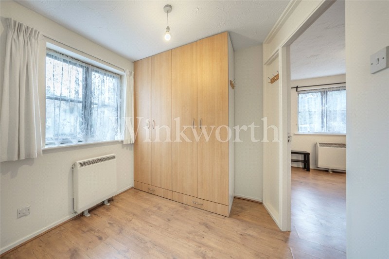Woodvale Way, London, NW11