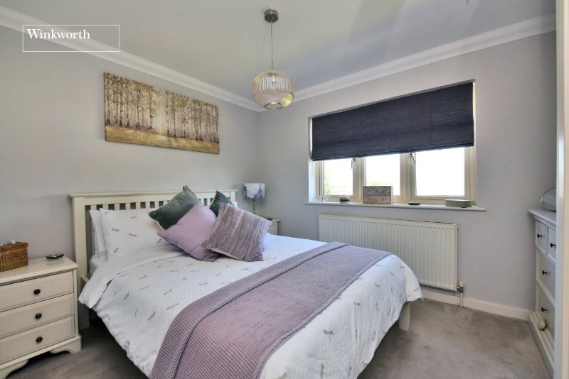 Pearing Close, Worcester Park, KT4