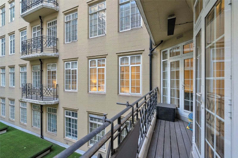 Berkeley Court, Marylebone Road, London, NW1