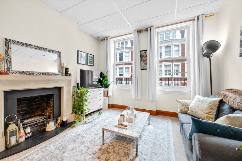 Chenies Street, London, WC1E