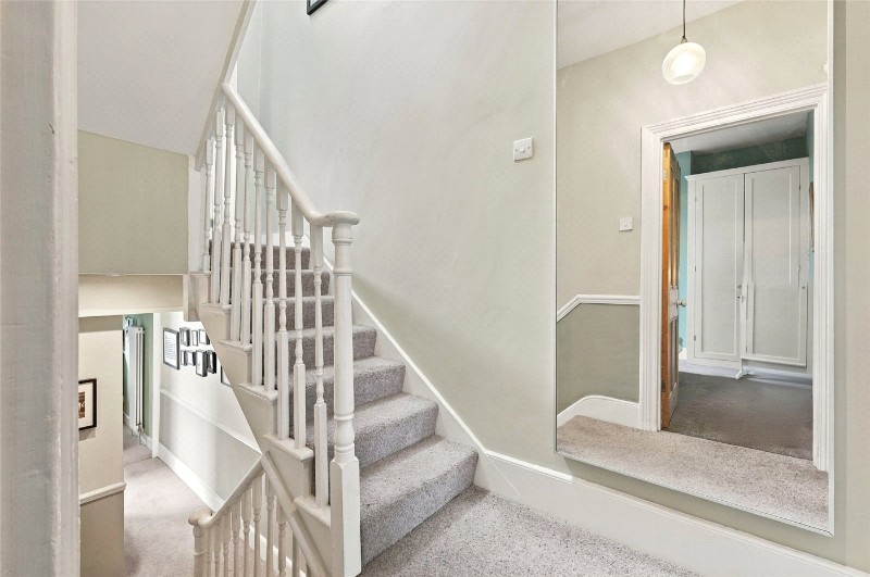 Kersley Road, London, N16