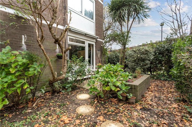 Highbury Quadrant, London, N5