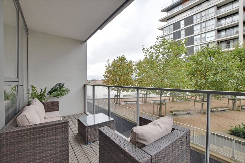 Granite Apartments, 30 River Gardens Walk, Greenwich, London, SE10