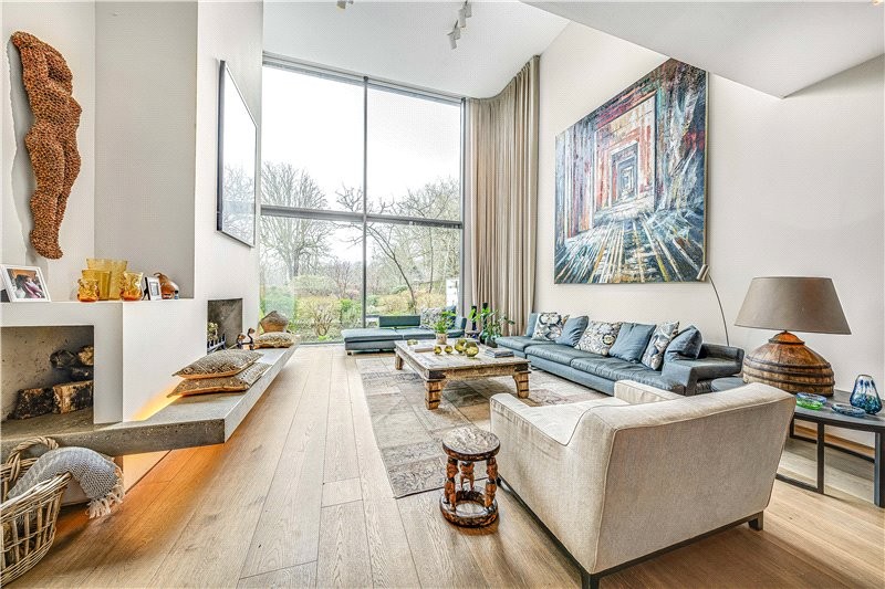 Roedean Crescent, Putney, London, SW15