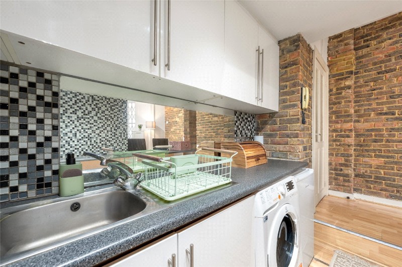 Sutherland Avenue, London, W9