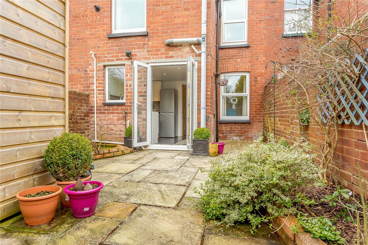 2 bedroom property to rent in Ladysmith Road, Exeter, Devon, EX1 (Ref