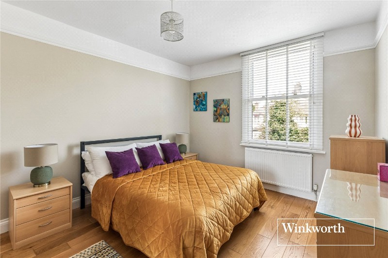 Cornwall Avenue, Finchley, London, N3