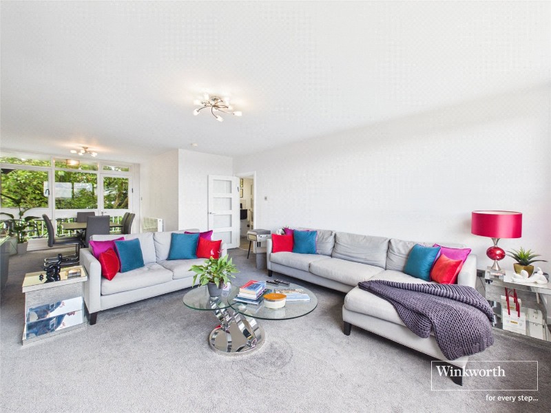 Station Road, Hendon, London, NW4