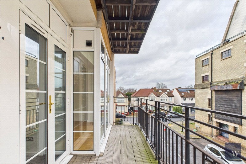 Barrhill Road, London, SW2