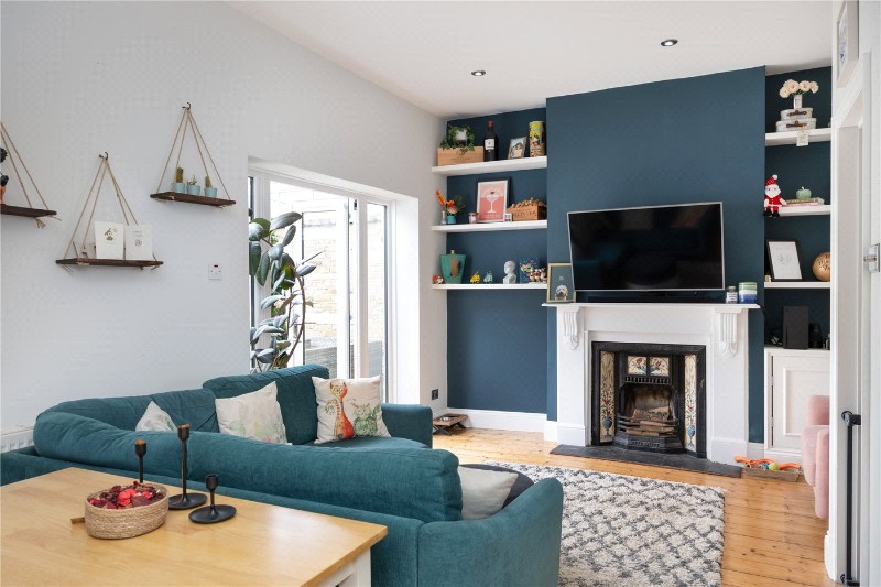 Cromford Road, London, SW18