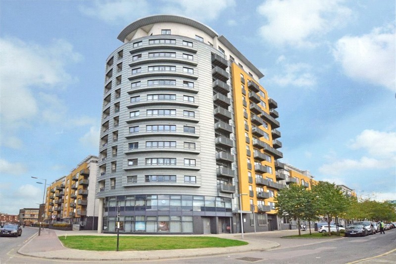 Tarves Way, London, SE10