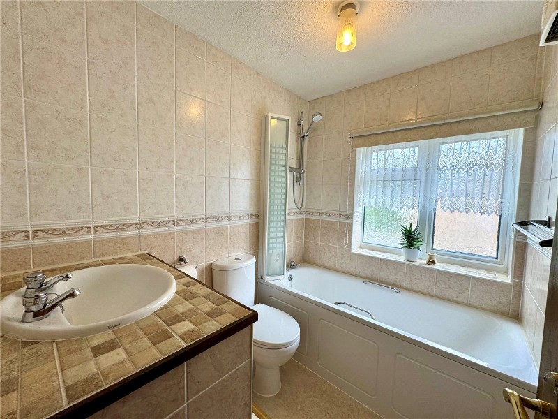 Highfield Crescent, Winterslow, Salisbury, Wiltshire, SP5