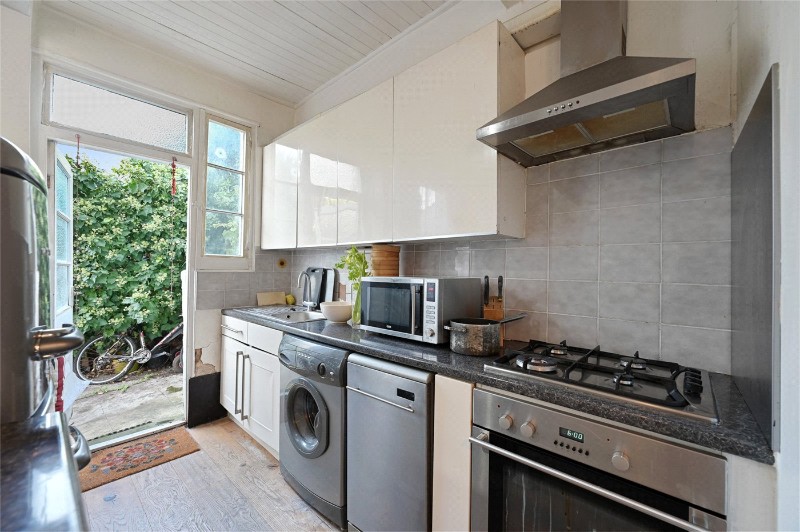 Thorpebank Road, London, W12