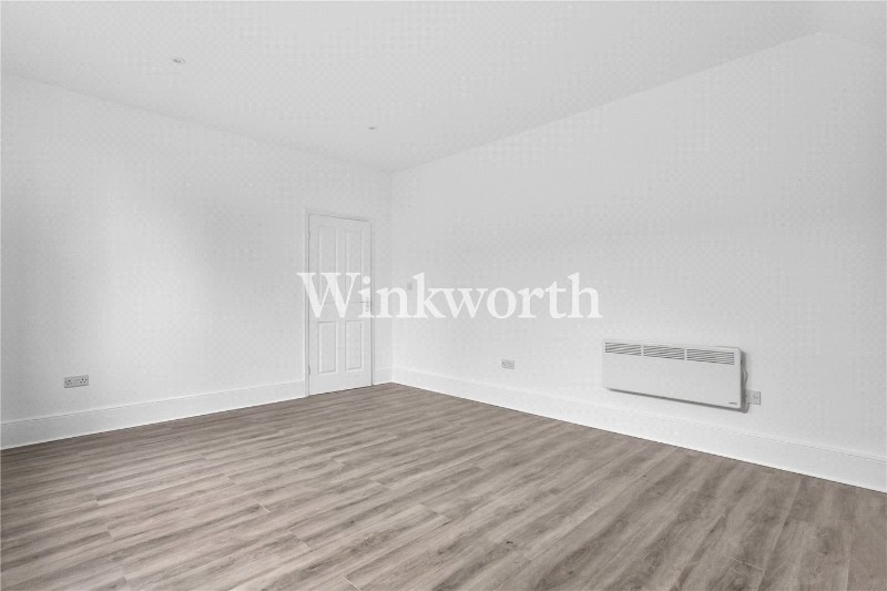 Aldermans Hill, London, N13