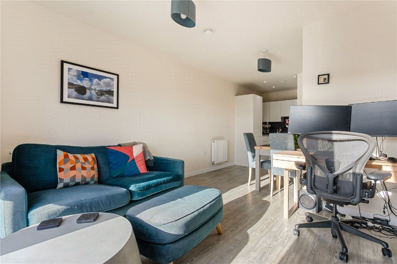 Springfield Drive, London, SW17