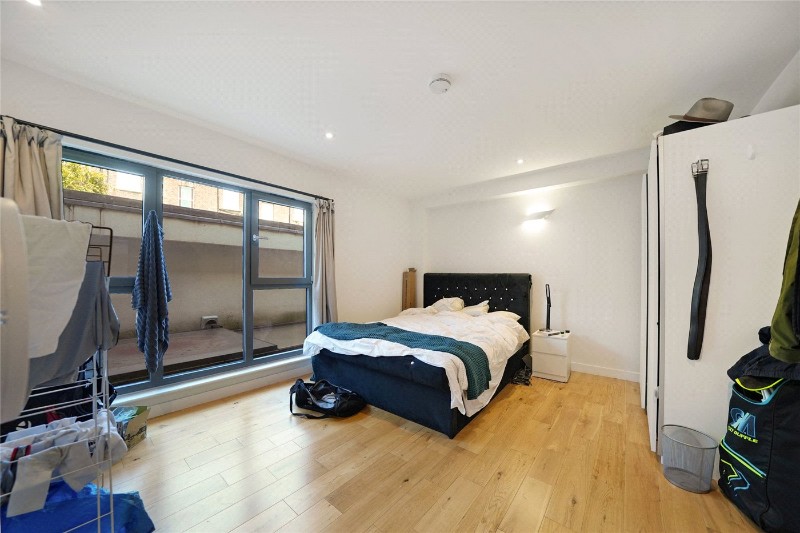 College Yard, London, NW5