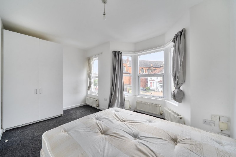 Whitehorse Lane, London, SE25