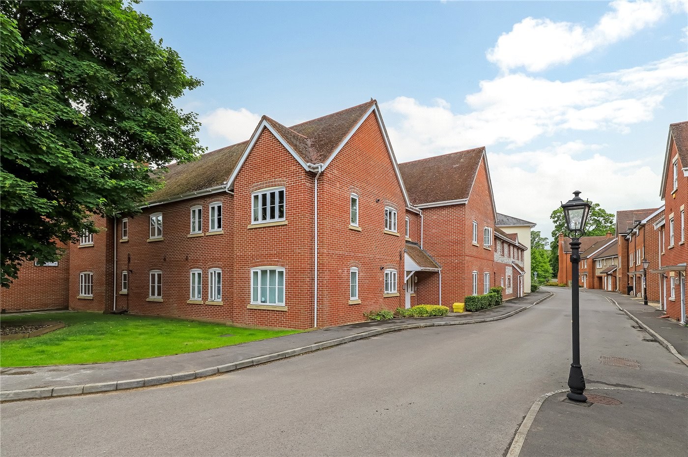2 bedroom property for sale in Ashbourne Court, Winton Close