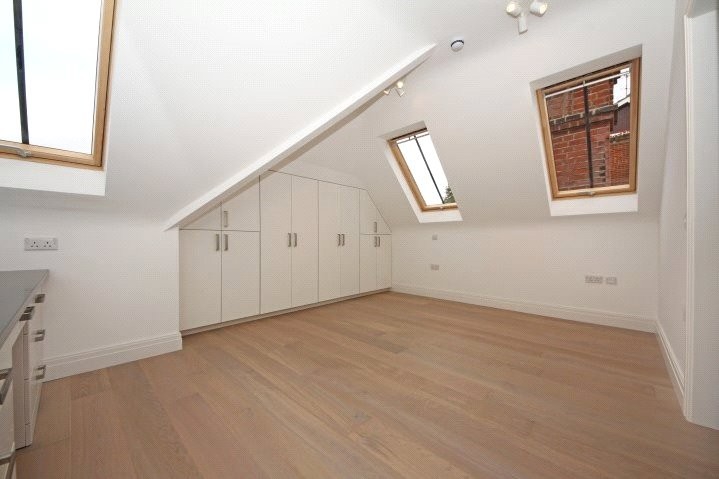 Elm Avenue, Ealing, London, UK, W5