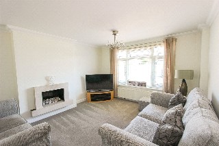 Cotswold Avenue, Rayleigh, Essex, SS6