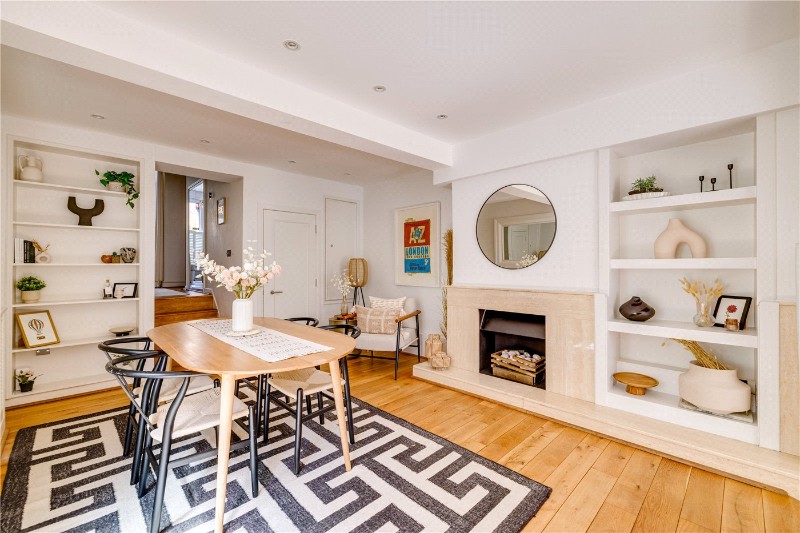 Bovingdon Road, London, SW6