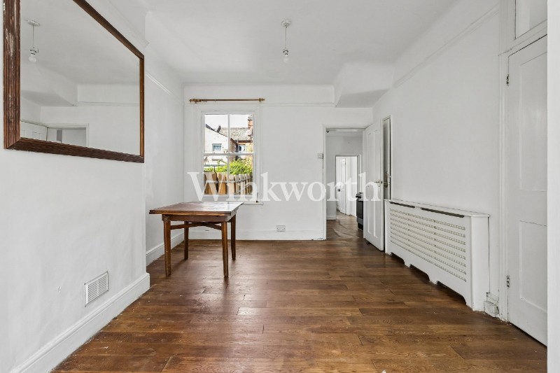 Lymington Avenue, London, N22