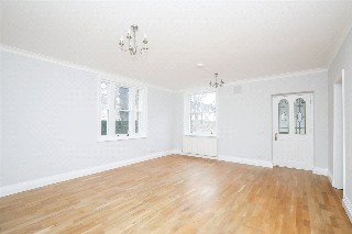 Hanger Lane, London, W5