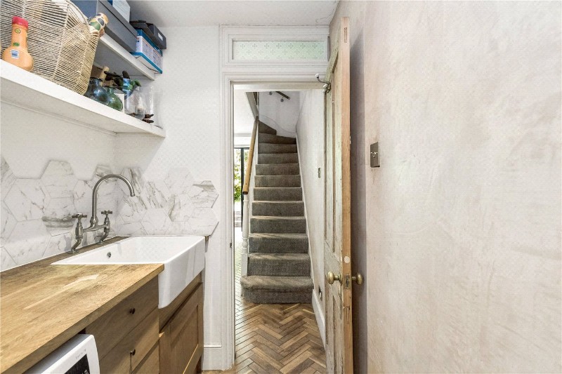 Nevill Road, London, N16