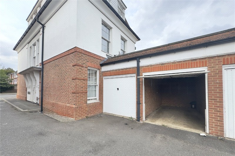 Warwick Road, Beaconsfield, HP9