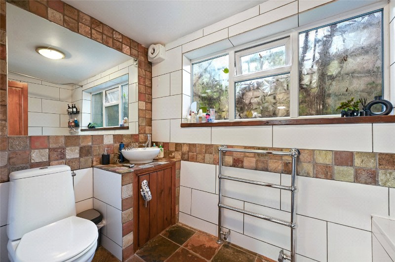 Ellerslie Road, London, W12