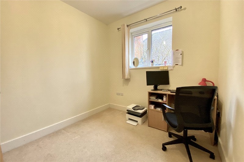 Bassetsbury Lane, High Wycombe, HP11