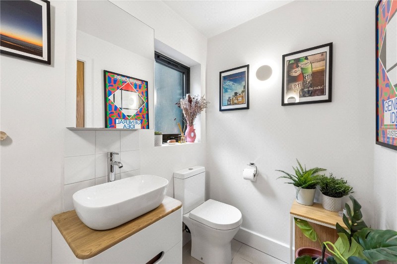 Powerscroft Road, London, E5