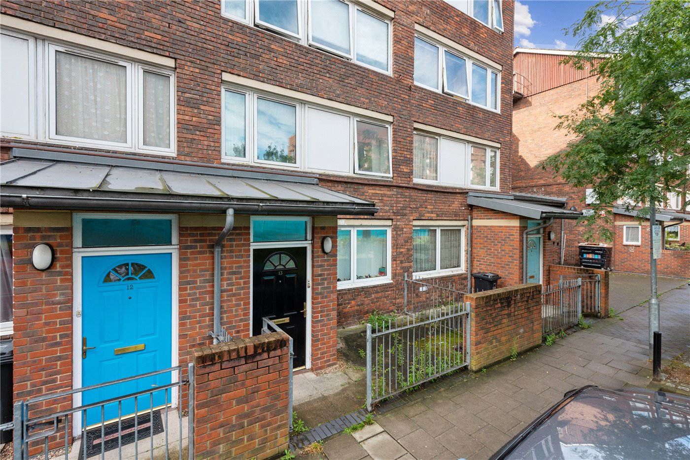 2 bedroom property for sale in Shellness Road, London, E5 (Ref