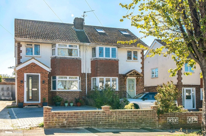 Sheppard Road, Basingstoke, Hampshire, RG21