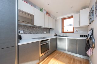 Kilburn Lane, London, W10