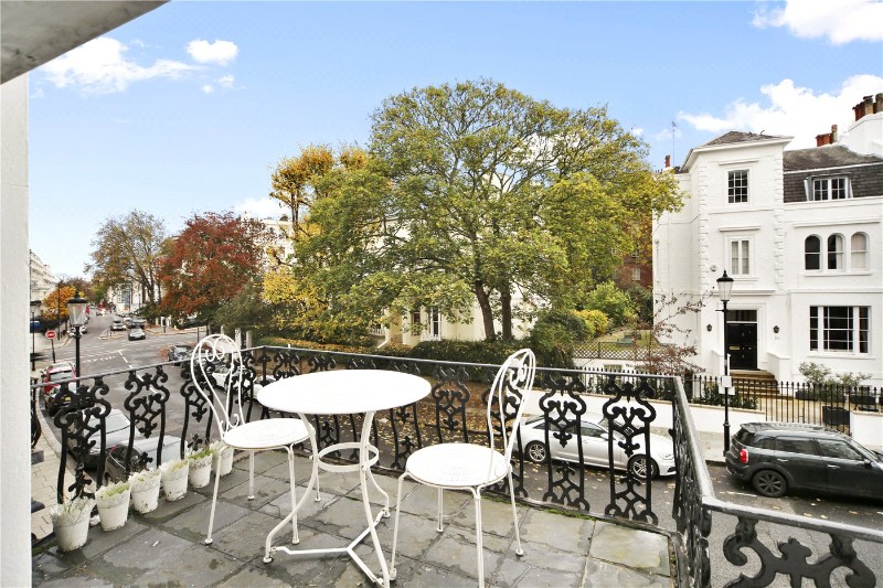 Lansdowne Crescent, London, W11