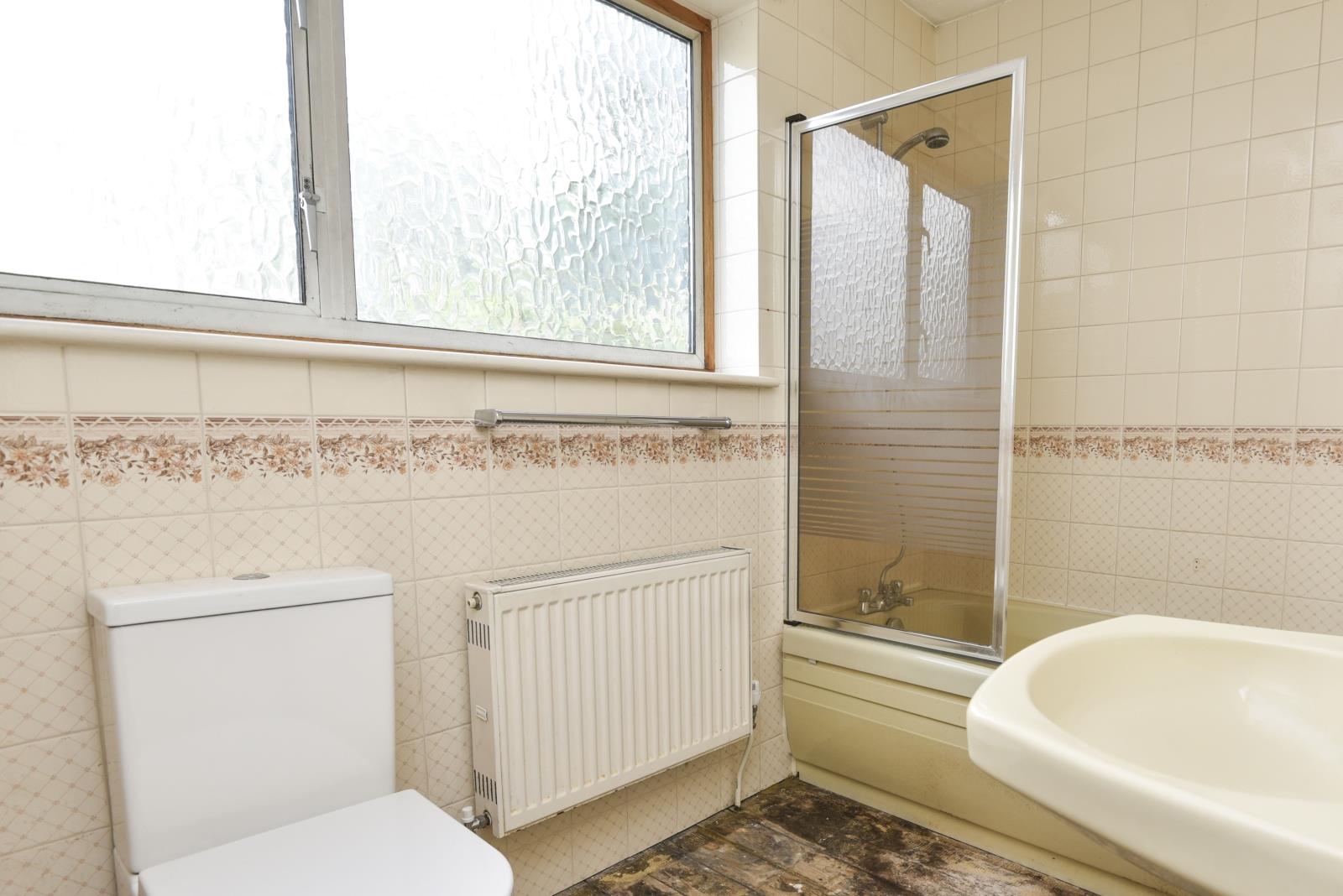 A BATHROOM DSC_9831.