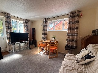 Hayter Gardens, Romsey, SO51