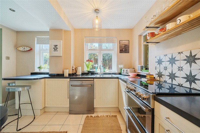Old Compton Lane, Farnham, Surrey, GU9
