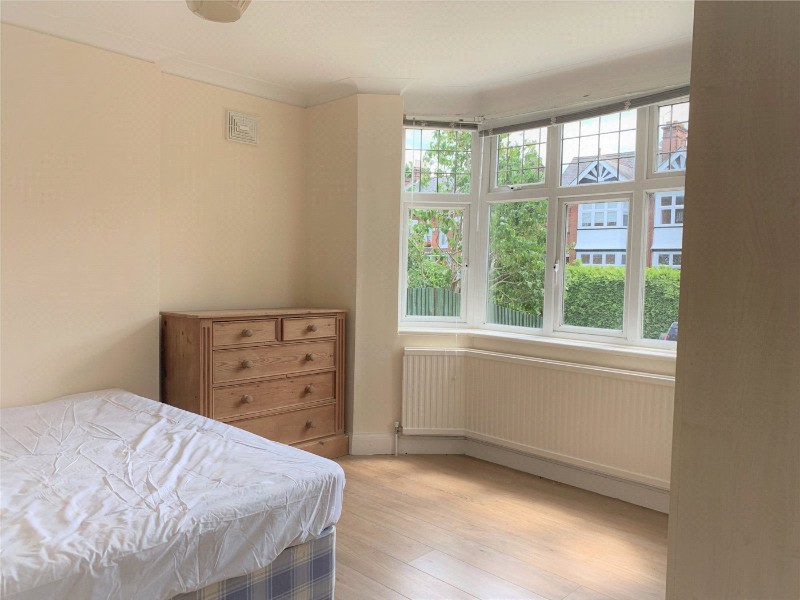 Portsmouth Road, Thames Ditton, Surrey, KT7