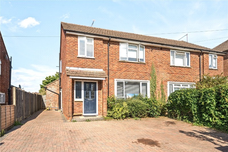 Green Lane, Farnham, United Kingdom, GU9