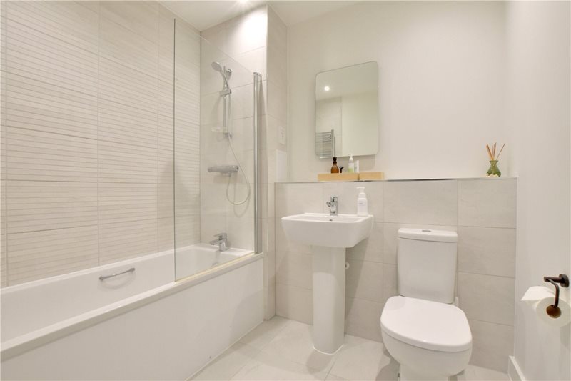 Bowen Drive, Charlton, London, SE7