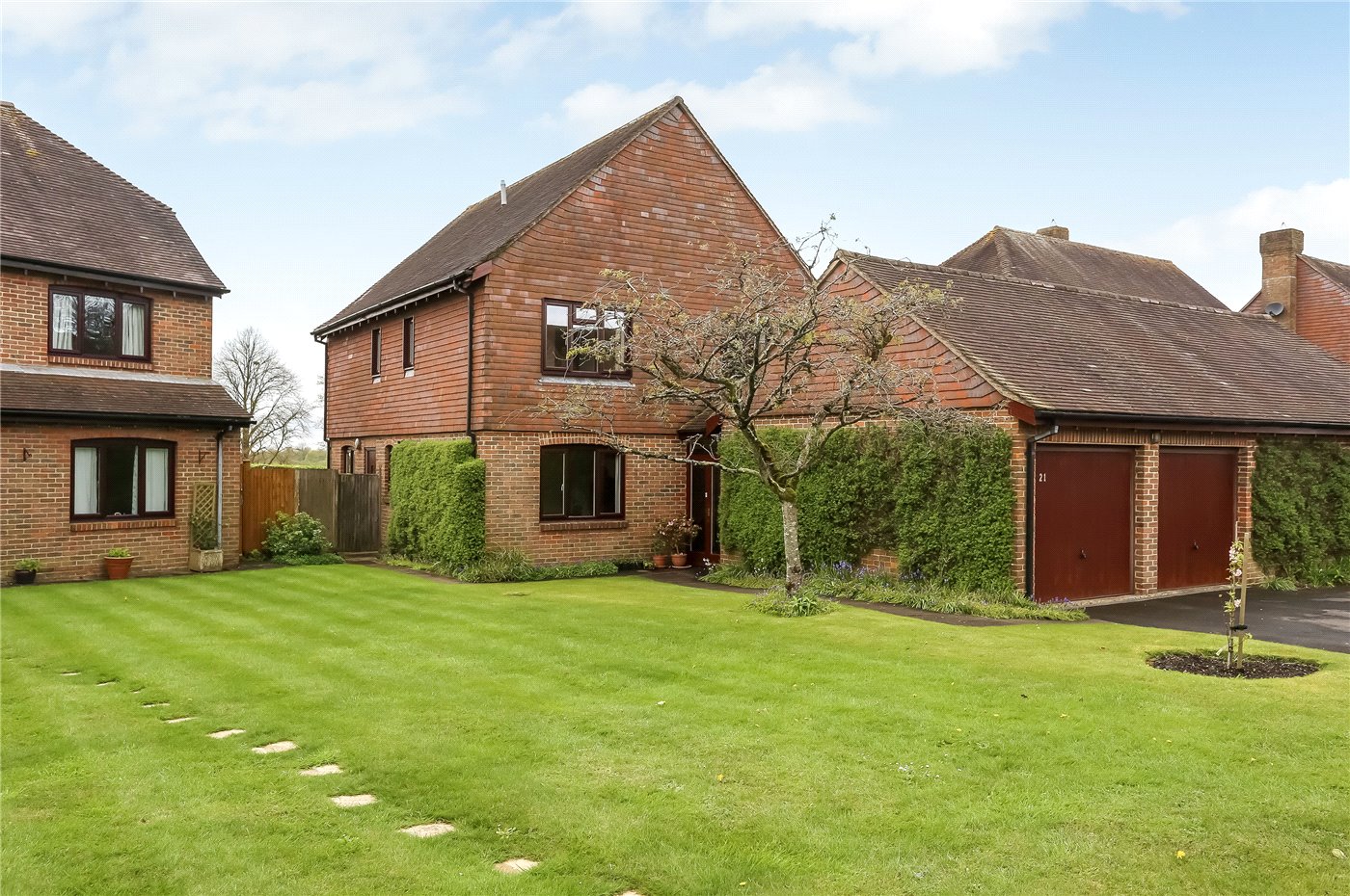 Fairfax Close, Winchester, Hampshire, SO22 4 bedroom house in Winchester