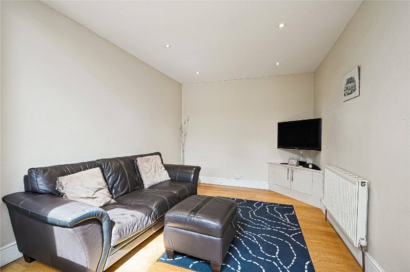 Aviemore Way, Beckenham, BR3